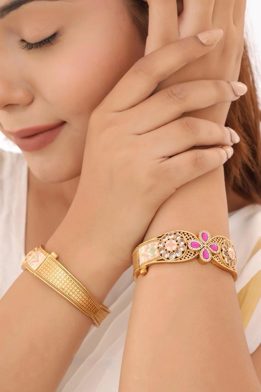 Traditional Designer Bangdi Set for Women | D-0013