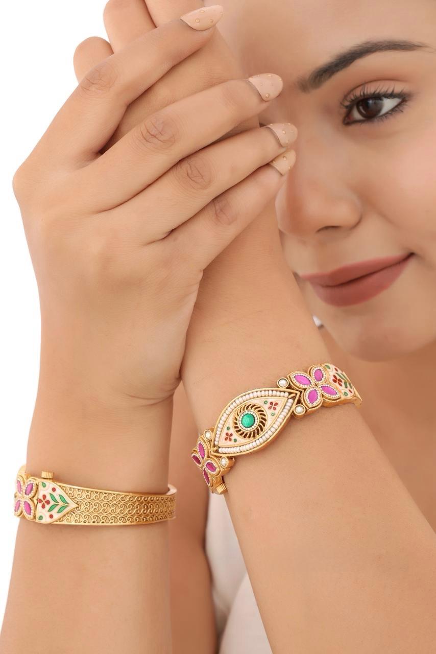 Traditional Designer Bangdi Set for Women | D-0015