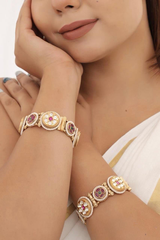 Traditional Designer Bangdi Set for Women | D-0016