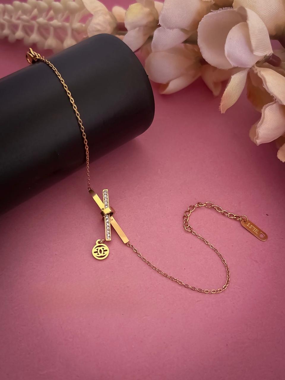 Elegant Women’s Bracelet | D-001